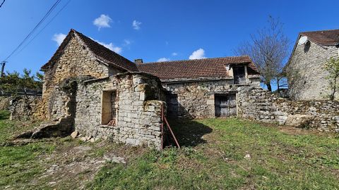 Maison en pierre avec dépendance sur le causse
