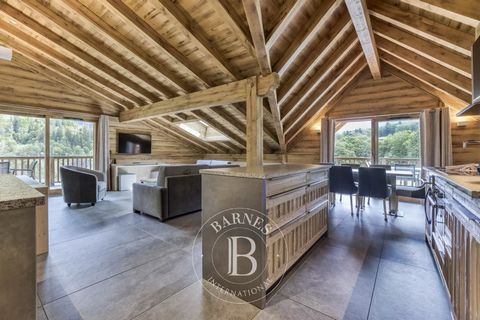 Elena Apartment Located on the top floor of a recent MGM residence, this spacious 3-bedroom, 2-bathroom apartment combines generous volumes, exposed beams, and the authentic charm of a chalet. It comprises: - a master bedroom with bathroom, WC, and b...