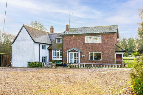 Step Inside: Situated in the picturesque hamlet of Aston End sits this five-bedroom, two-bathroom, Grade II listed country home. Fox Cottage sits on an impressive 4.96-acre plot of formal level grounds, combining both country living and practicality ...