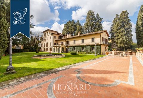 Inside an historical villa in Poggio a Caiano, a town very close to Prato, there are currently three apartments for sale. Situated in a typical villa on Florence's sweet rolling hills, girdled by the typical rural countryside of Tuscany with its...
