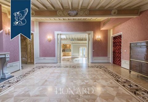 In close proximity of Pisa's city centre there is this newly-built sophisticated apartment up for sale. This elegant estate enjoys an unhindered sight on three sides and also comprehends a lovely tower. This three-floored apartment sprawls over ...