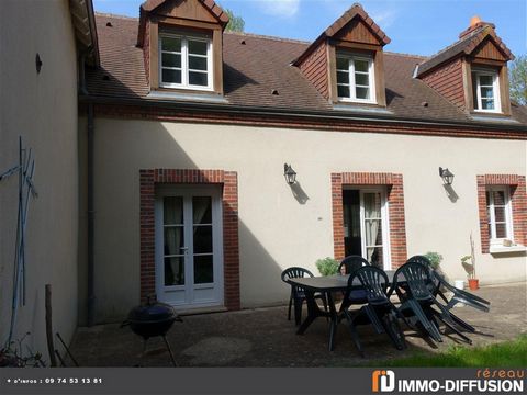 Mandate N°FRP142184 : Space for this charming house with 5 bedrooms. Located 15 MN North East of Vendome. This home would be perfect for a large family. Contact your ACBI agency now to arrange a visit. The interior space consists of a sleeping area w...