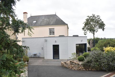 Dpt Deux Sèvres (79), à vendre SAINT MARTIN DE SANZAY maison P8 de 182 m² - Terrain de 1 988,00 m²