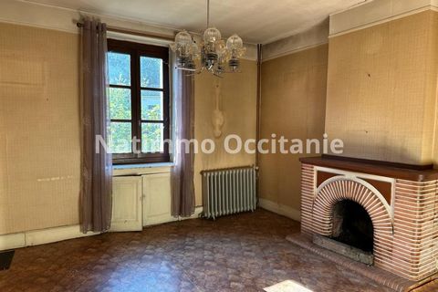 Your Natimmo Occitanie agency offers for sale this 60m2 house to renovate in the town of Aussillon village. In the living area you will find the kitchen, the bathroom and two bedrooms. In R+1 there is an attic space that can be converted with the pos...
