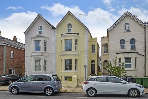 PROPERTY SUMMARY Campbell Road is one of the widest roads in Southsea with imposing Victorian villas on the south side which are set back proudly from the road behind deep forecourts. This semi-detached family home has been professionally extended, u...