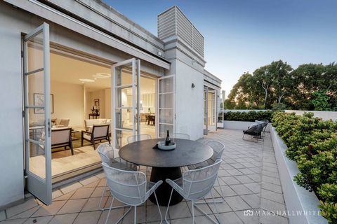 Magnificently situated at the top of a boutique enclave of just five designed by renowned architect Nicholas Day, this breathtaking penthouse’s palatial proportions are a symphony of refined contemporary elegance and understated luxury enhanced by sp...