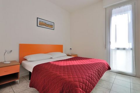 With great facilities and in a top location, just 150 meters from the beach. The small holiday residence is quiet and yet very close to the center of Bibione Lido del Sole. It is also only a few meters to the next shopping street. Traveling with your...