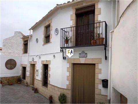 This attractive 226m2 build, 5 bedroom, 3 bathroom townhouse is located in the village of Frailes. It is close to all amenities and you have good access to the city of Alcala la Real in the south of Jaen province in Andalucia, Spain, with Granada air...