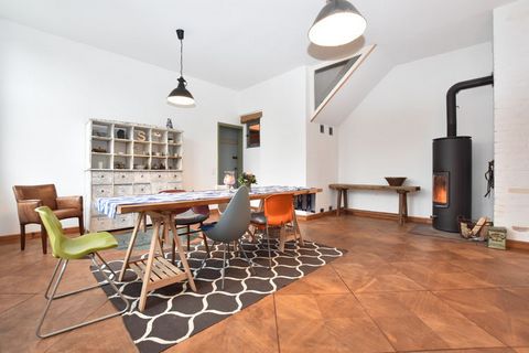This is a charming 3-bedroom apartment in Steffenhagen, Baltic Sea. It has an equipped kitchen, a shared garden, a barbecue, play equipment for kids, and parking, which is ideal for families with children. Grocery store, bakery, restaurants, pharmacy...