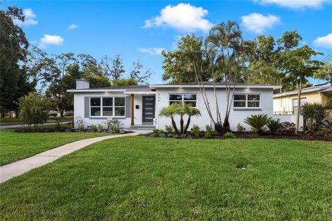 Welcome to The Wonder of Wadeview Park! Conveniently located in the walkable SODO district, just blocks from trending local restaurants, several grocery stores, Super Target, Highway 408 and I4 as well as Orlando Health! This FULLY remodeled (2024) m...