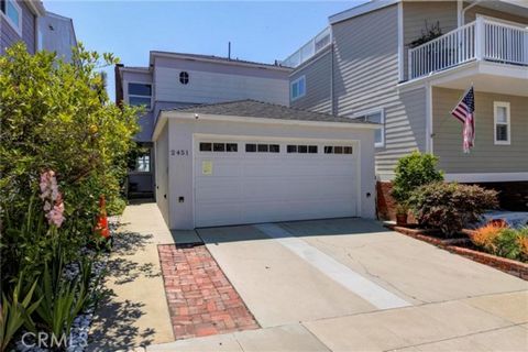 Nestled on one of the best blocks in North Hermosa, this 2, 563 square-foot ocean view lot offers a tremendous opportunity to build your dream home with shovel ready plans! The charming move-in ready home offers the ideal blend of comfort, convenienc...