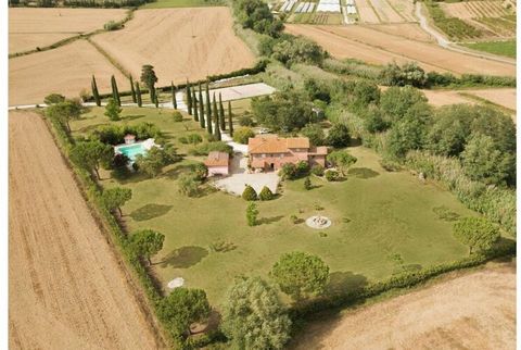 Marvelous villa with pool, tennis court and soccer field, located in the Tuscan countryside half an hour from Pisa and Livorno. It can sleep up to 12 people, has 6 bedrooms and 5 bathrooms.