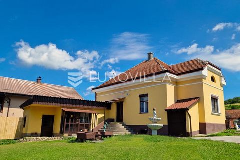 Velika Ves, a family house built in 1935 in perfect condition, completely renovated in the 1990s. It is located in the very center of Hrvatski Zagorje, only 750 meters from the Krapina exit. It is located on a plot of 1,200 meters on which there are ...