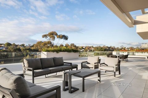 Expressions of Interest Experience the perfect blend of urban living and natural serenity at Walmer Apartments, where cutting-edge design and artisanal craftsmanship converge. This upscale residence with an internal size of 275 sqm approx. boasts thr...