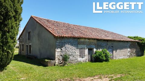 A31542DCO86 - Situated just a few kilometres outside Savigne, this property has huge potential, having an old cottage of 70m² to renovate and lots of other outbuildings, some in good condition, others needing more work, it's a great project in a quie...