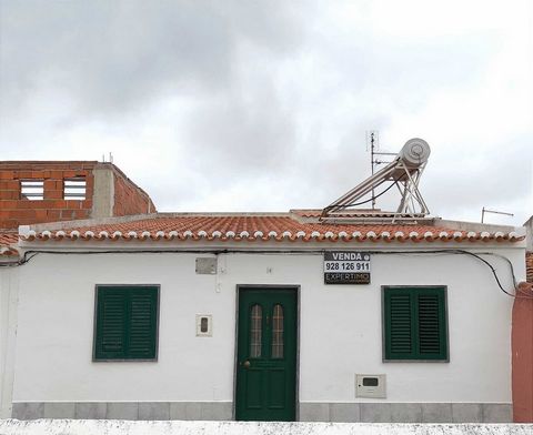 Maison 2 Chambres + 1 Santa Clara de Louredo_Beja Bienvenue dans votre future maison, une maison parfaite pour ceux qui recherchent la tranquillité et l’authenticité. Située à quelques minutes de Beja, cette propriété combine le charme rustique avec ...