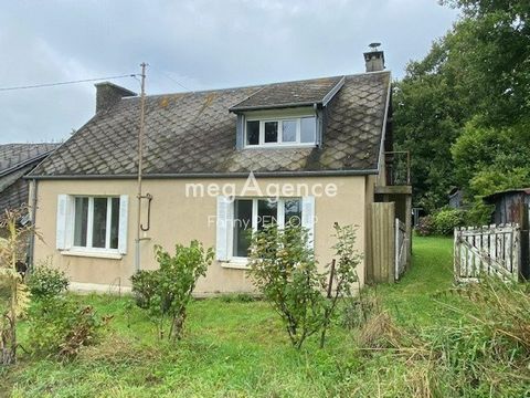 I offer you in the town of Coulouvray-Boisbenâtre, less than 15 minutes from Villedieu-les-Poêles and the A84 and 45 minutes from Mont-Saint-Michel and the Normandy coastthis house located in a green and quiet environment with a hiking trail nearby. ...