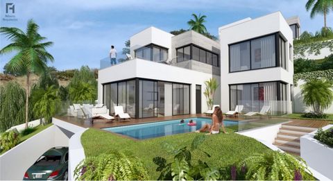 Villa en venta en Mijas con 3 dormitorios y 2 baños, con privada piscina. Respecto a las dimensiones, la propiedad presenta 150 m² construidos, 853 m² de parcela y 100 m² de terraza. Tiene las siguientes características aire acondicionado, alarma, ca...