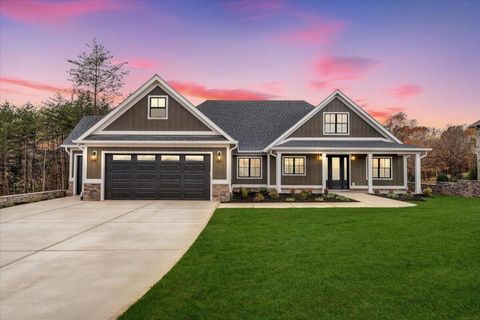 10 000 $ de crédit constructeur pour une voiturette de golf ! Solution à fournisseur unique, nouvelle construction ! Niché dans le quartier recherché de Mariners Landing. Profitez d’un salon au niveau principal avec des espaces séparés à l’étage pour...