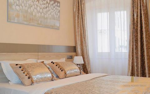 Exceptional 3*** star hotel just 100 meters from the beach for sale in Kaštela! Excellent location near Split International Airport, situated between two UNESCO-protected cities - Split and Trogir. Hotel of 950 m2. It has 20 modern, recently renovate...