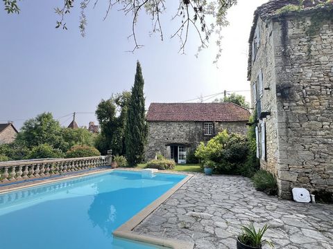 7 Km de Figeac maison de caractère