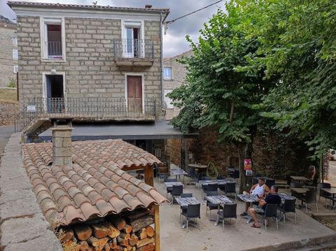 MAISON DE VILLAGE "AUTHENTIQUE" AU COEUR DU TARAVO