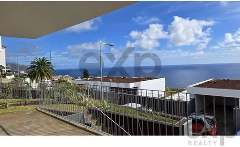 Discover your dream home in Funchal, Portugal, offering a blend of modern living and breathtaking ocean views. This spacious 556 m² property features four bedrooms and five rooms, providing ample space for comfort and luxury. Equipped with double gla...