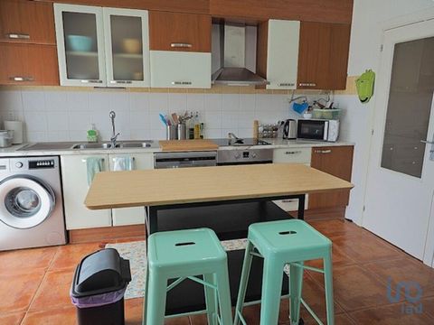 Apartamento T2 Mobilado para Arrendamento Temporário em Pataias Disponível para arrendamento por 7 a 12 meses, este moderno apartamento T2 em Pataias é uma excelente opção para quem procura conforto, funcionalidade e proximidade ao litoral, sendo ide...