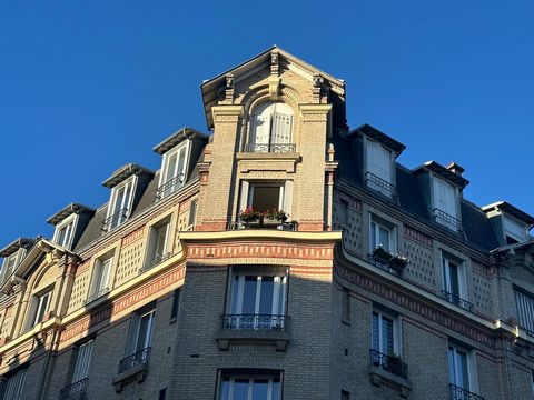 3 PIÈCES 60m2 CHARME DE L’ANCIEN PARQUET CHEMINÉES