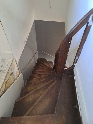 MAISON A RENOVER