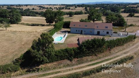 Belle longère récemment rénovée, avec de beaux volumes, sur un terrain de 2 hectares