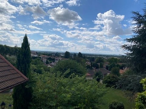 Maison à vendre avec vues panoramique de 015 pièces BEYNOST (01) plus de 371m² habitable