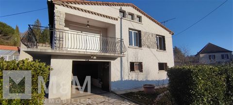 M M IMMOBILIER Quillan - estate agents in the Pays Cathare in Southern France – are pleased to present this bright 4 bedroom villa of traditional construction on a plot of 1344m², located in the town of Campagne-sur-Aude 1 km from all amenities. The ...