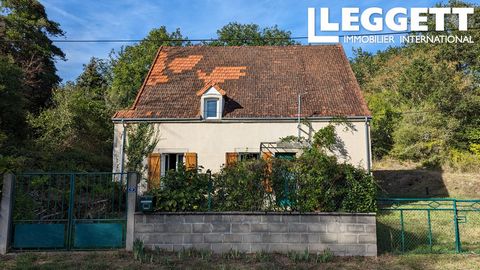 A24554WT36 - This wonderful hamlet property is only minutes from the charming small village of Vicq-Exemplet, with its restaurant and bar, and less than 10 kms from Le Châtelet’s full range of services – supermarket, post office, hairdresser and scho...
