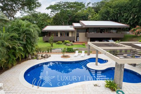 Finca Los Maderos Finca Los Maderos is a remarkable property that presents the opportunity to reside in a modern house set amidst virtually flat terrain, allowing you to relish in the tranquility, nature, and the beauty of fruit and timber trees. Esc...