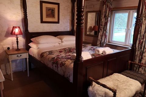 Spacious in design, this lovely 1-bedroom cottage is in Brookland (Romney Marsh). It has a private sauna for relaxation, which is suitable for two persons. The cottage is perfect for couples or newlyweds on a romantic holiday. Brookland lies on the R...