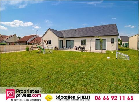 Romorantin-Lanthenay (41200) northern sector in a sought-after area - walking distance from the high school and the cinema and close to the city center - beautiful contemporary house on one level - large living room with beautiful fitted kitchen - 3 ...