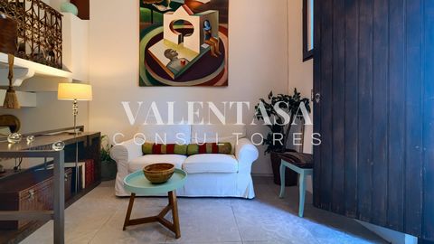 **Magnificent Renovated Apartment in Chulilla - Ideal for Rural Tourism** Valentasa Consultores presents this stunning town house, renovated in 2017, located in the charming municipality of Chulilla, Valencia. This four-storey property has been perfe...