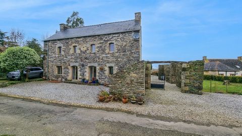 Built in the 1800's and purported to once being a coach house, is this stunning 4/5 bed stone property ready to move straight into, with no work to do.  It is located at the end of a no through road, in a small hamlet close to the village of Merleac ...