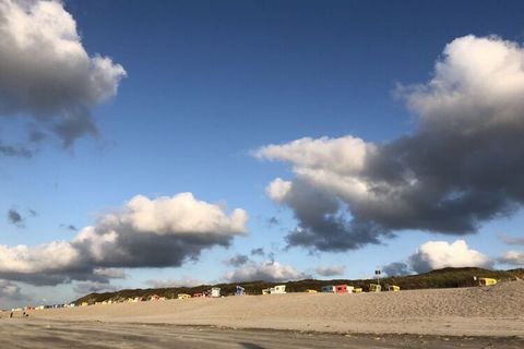 Nouvel appartement de vacances moderne (construit en 20/21), adapté aux enfants et meublé exclusivement, dans le meilleur emplacement de Langeoog !