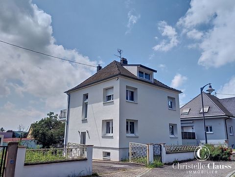 MOMMENHEIM - Haus 160m2 auf einem Grundstück von 917m2 - WOHNGEBIET Entdecken Sie dieses Haus in idealer Lage im Dorf Mommenheim. Das Erdgeschoss verfügt über ein helles Doppelwohnzimmer von fast 30m2, eine separate Einbauküche und ein Badezimmer mit...