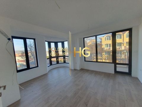 Holding Group Real Estate presenteert onder uw aandacht: een gloednieuw appartement met één slaapkamer in het dorp Kranevo! Het appartement bestaat uit: Gang, keuken + eetkamer, ruime slaapkamer, gecombineerde badkamer en terras. Volledig vervangen, ...