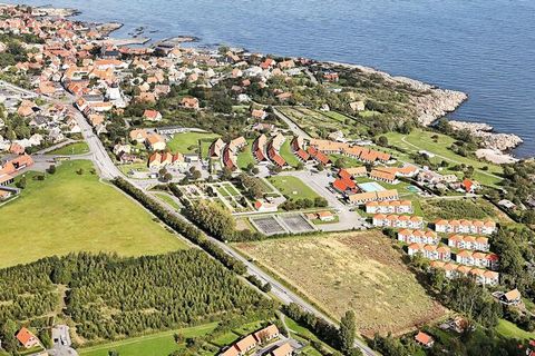 Parque de vacaciones Gudhjem & # 8212; vacaciones en la isla soleada Casas de vacaciones en estilo Bornholm a 10 minutos del puerto ya 5 minutos de la playa. El punto de partida de la familia para los viajes a Helligdomsklipperne, Paradisbakkerne, Ch...