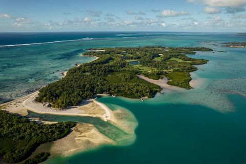 Immerse yourself in the enchanting world of Beau Champ, where each apartment embodies the essence of the art of living. Nestled in the heart of unspoilt nature, these apartments offer a perfect symbiosis of contemporary luxury and natural surrounding...