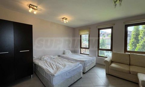 SUPRIMMO Agency: ... We present a spacious and bright one-bedroom apartment in a gated complex, located amidst picturesque nature on the border of Pirin Park and 400 m to the first station of the gondola lift in the popular mountain resort of Bansko....