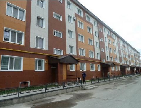 Продается 2-комн. квартира, площадью 48,4 м2. Жилая площадь 26,8 кв.м, кухня 6.9 кв.м, комнаты изолированные. Квартира располагается на 4 этаже 5-этажного дома. кадастровый номер 86:22:0007001:1701. Адрес: ХМАО-Югра, г.Югорск, ул. Газовиков, д. 1, кв...