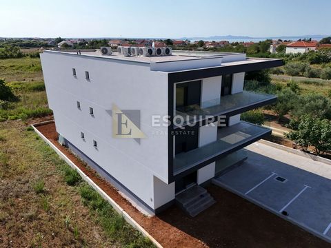 Location: Zadarska županija, Privlaka, Privlaka. ID CODE: 339 Esquire Real Estate d.o.o. Mob: ... E-mail: ... ...