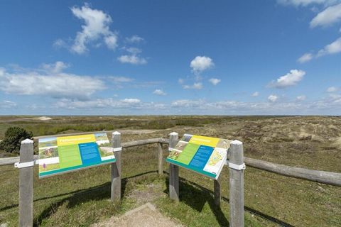 Welkom bij Suite De Uitwaayer, een gezellige en moderne suite die is ontworpen voor een heerlijke vakantie voor twee. Deze charmante suite is perfect gelegen voor zowel strandliefhebbers als natuurliefhebbers en biedt alles wat u nodig hebt voor een ...