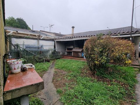 Garage Spacieux sur Parcelle Généreuse avec possibilité de changement de destination