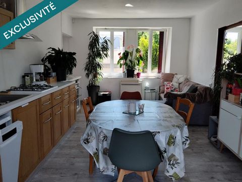 Neuvy-Pailloux (36) – Coup de cœur assuré ! Venez découvrir cette charmante maison de plain-pied de 47 m², prête à vivre : une chambre cosy, cuisine ouverte sur un séjour lumineux, salle d’eau rénovée avec WC. Confort moderne avec pompe à chaleur rév...